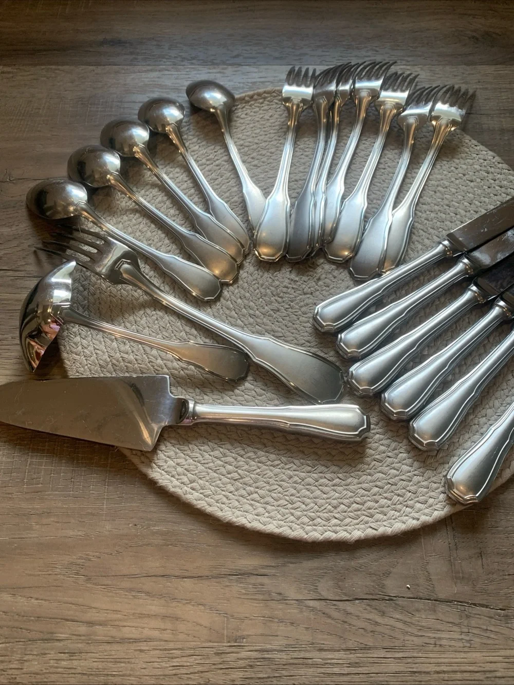 Guy Degrenne Set of 21 Pieces France Flatware